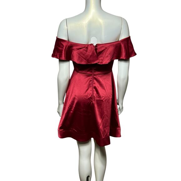 Off-Shoulder Satin Dress with Ruffle Detail in Burgundy, Size 7 - Picture 3 of 9